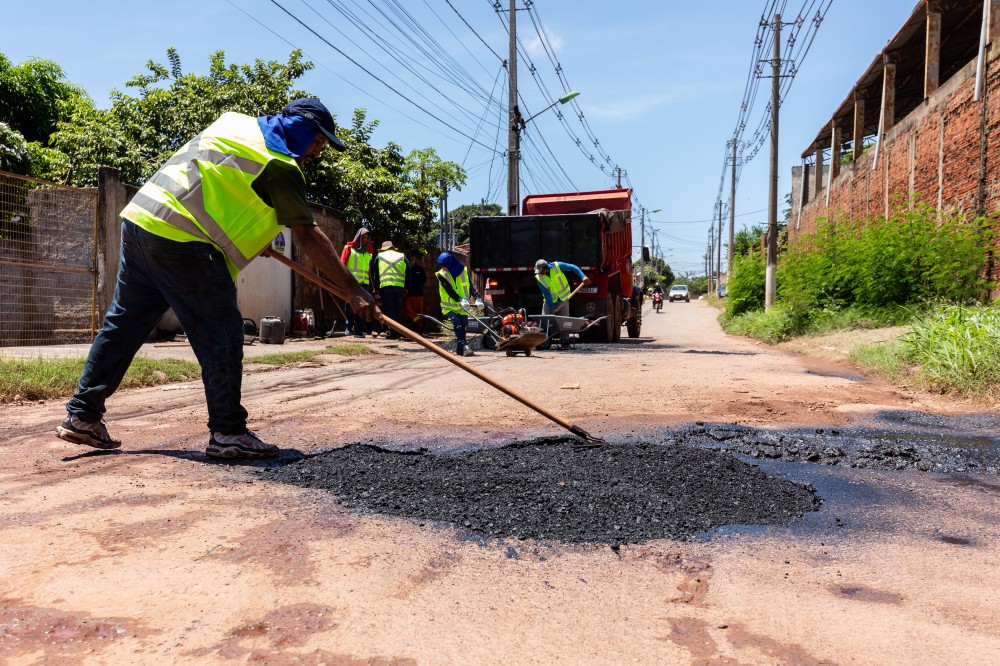 Prefeitura de Cuiabá Ultrapassa Marca de 50 Mil Buracos Tapados na Capital